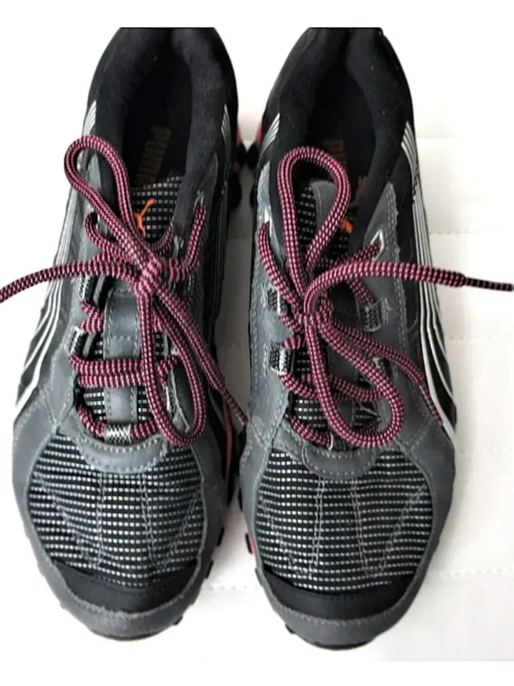 Puma Cell Black Pink Running Shoes size 8